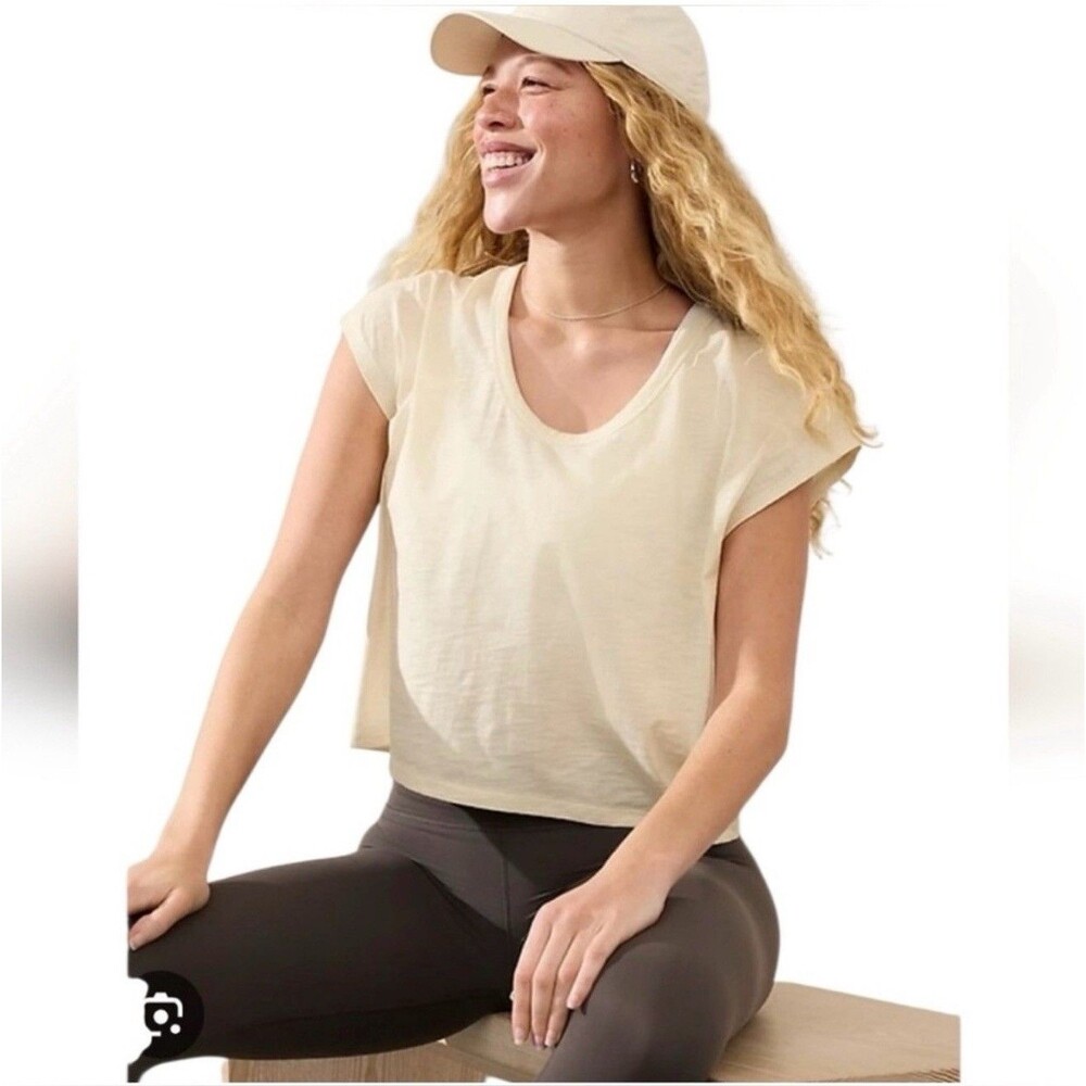 Athleta Classic Slub Tee Beige Cream Large NWOT‎ 624101 00 Scoop Neck